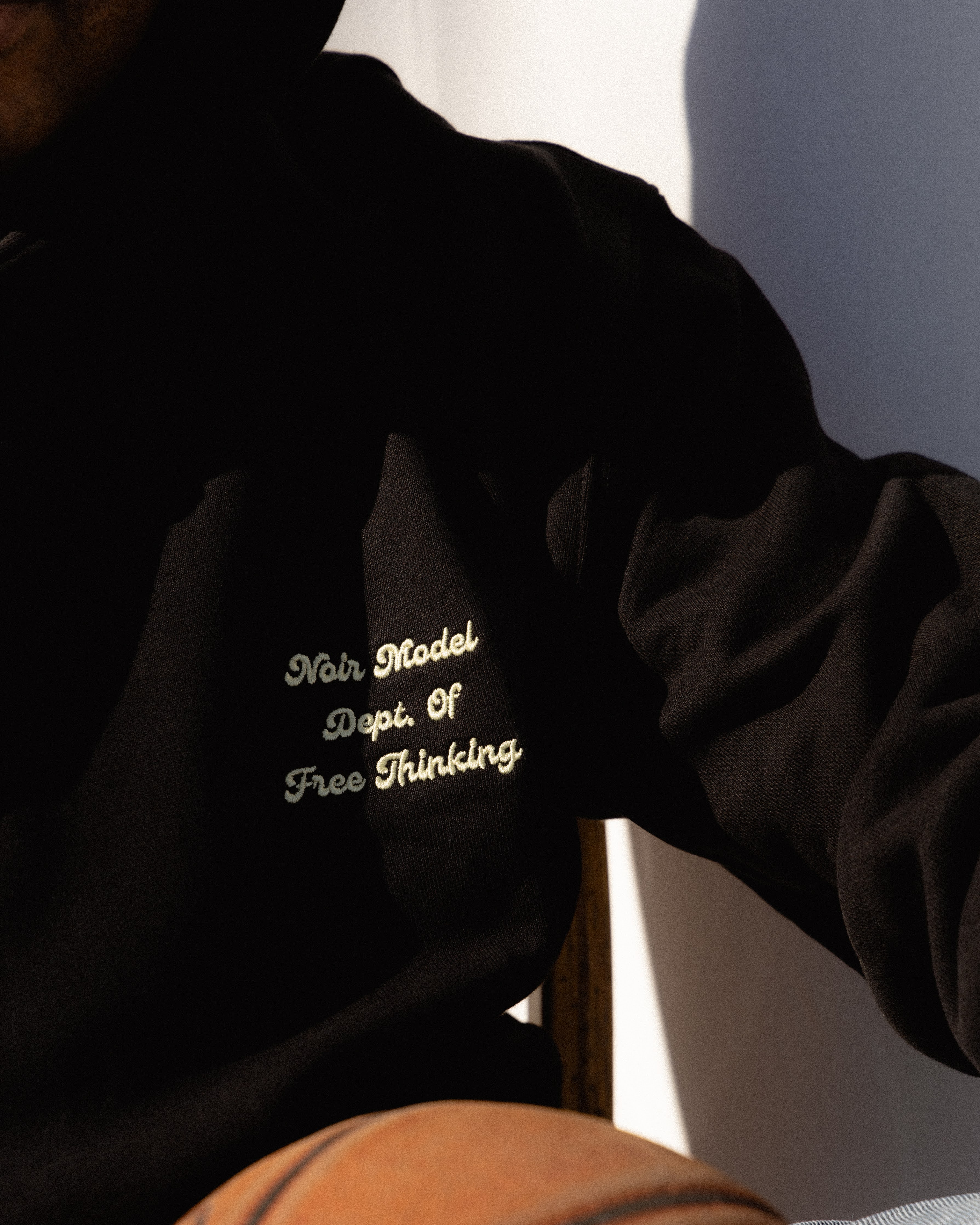 Paradis Noir Hoodie